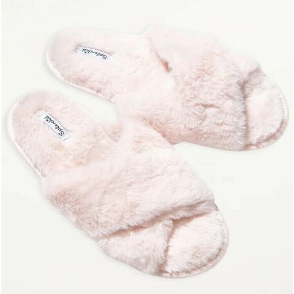 SPLENDID Faux Fur Crisscross Slippers M/L Comfortable & Luxurious Pink - Picture 1 of 1